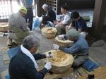 興味津々木鉢作り３.jpg