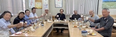 Ʋ1.jpg